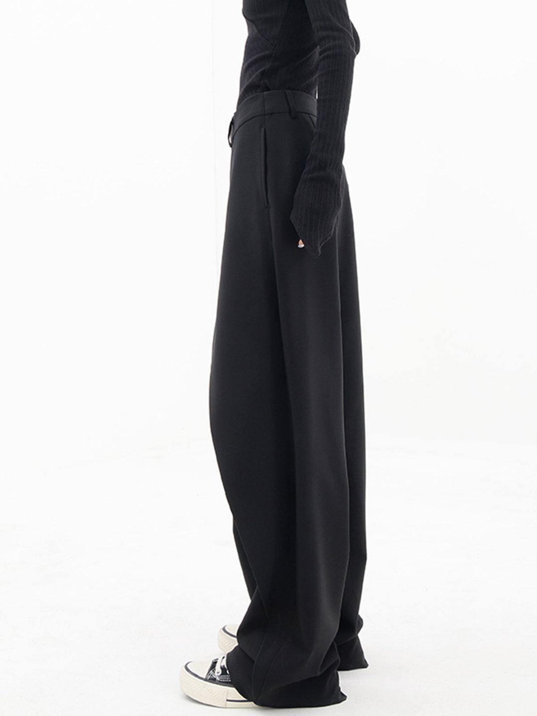 Wendy | Women's Modern baggy trousers