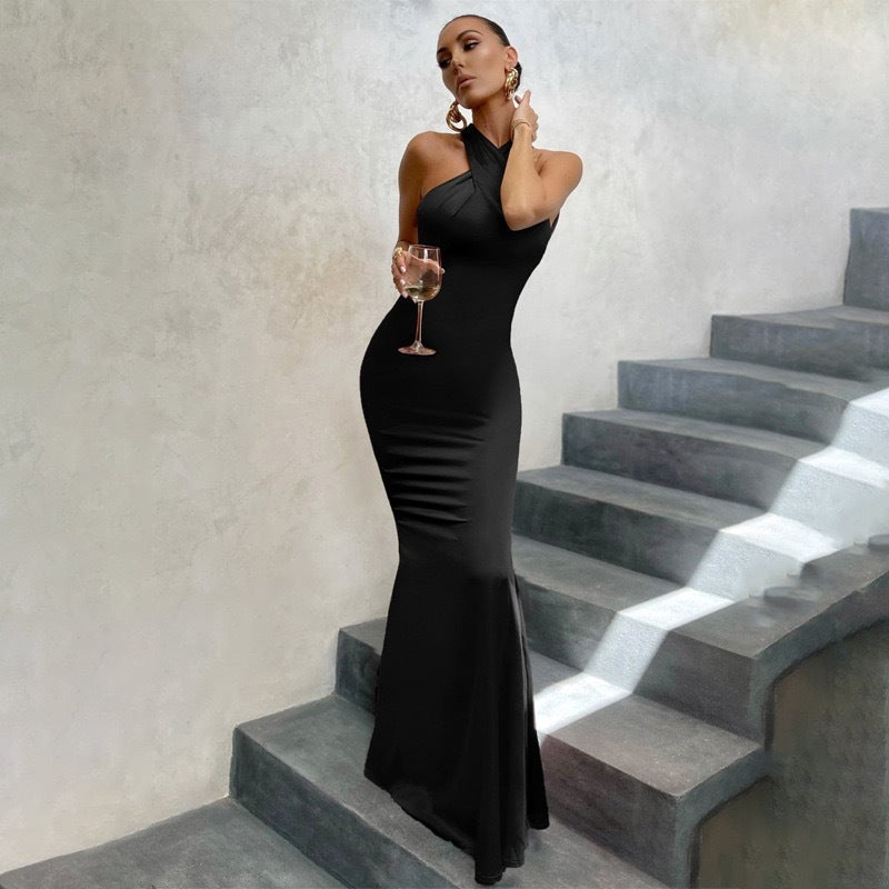 Claire | Women's Elegant Fishtail Dress with Open Back and Fitted Cut – Elegant